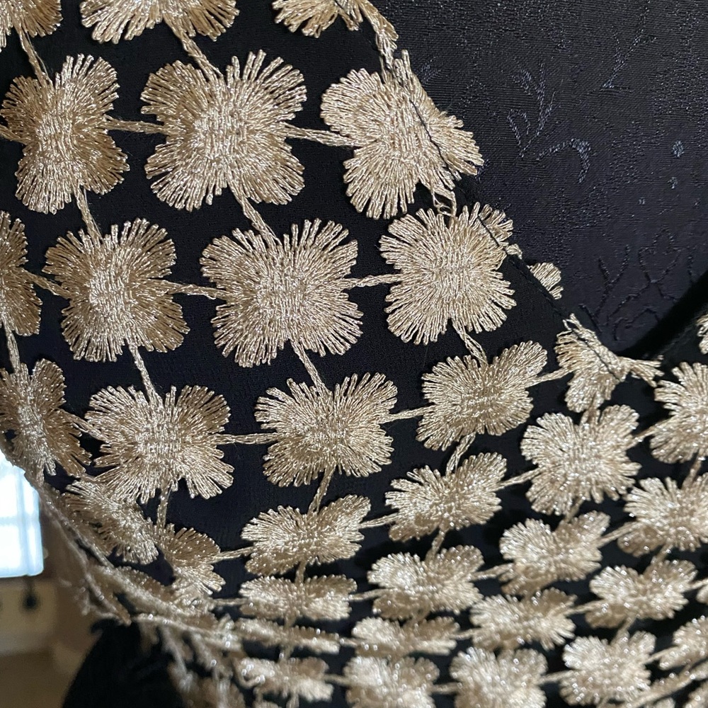Dress - Picture 4 of 11